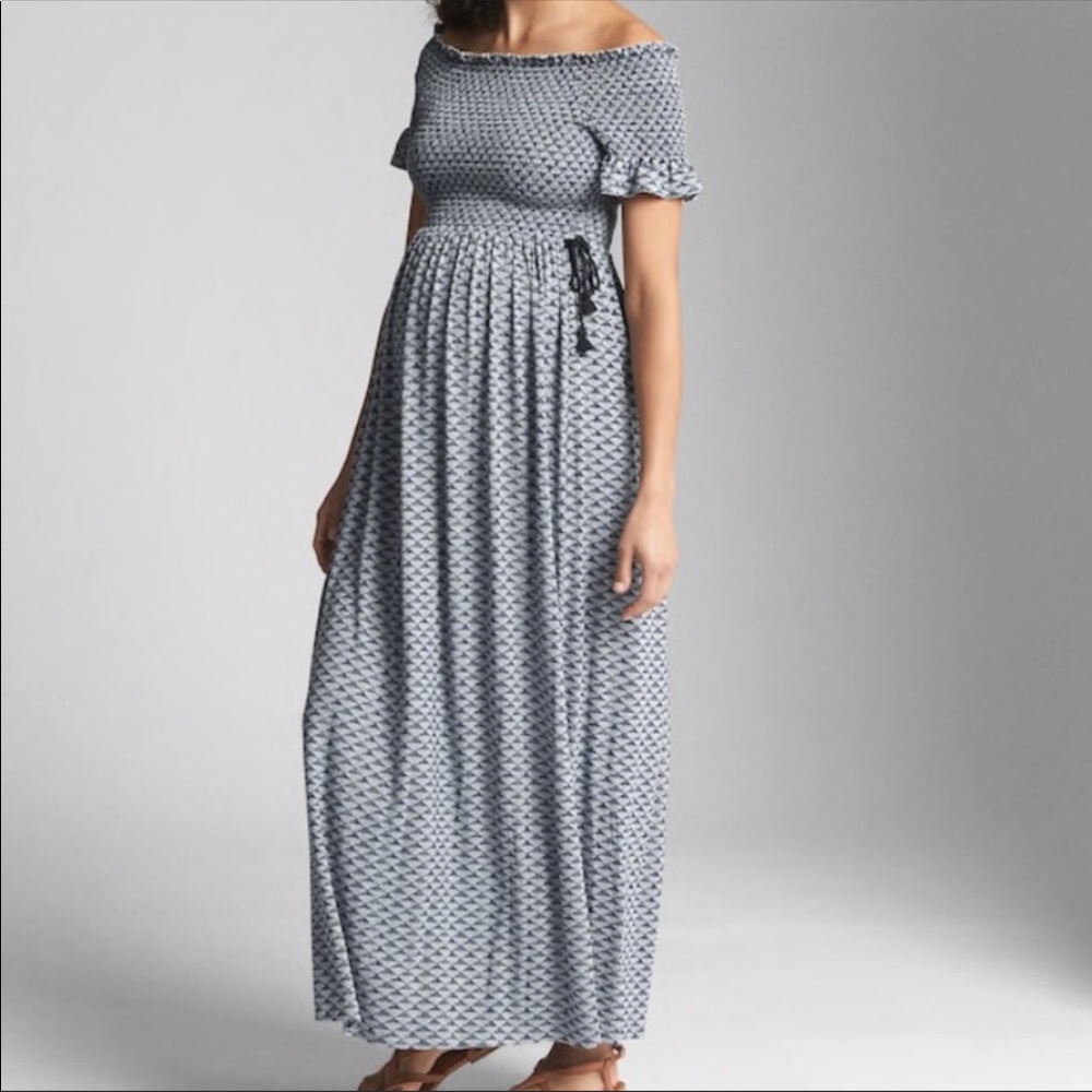 GAP Maternity Dress - size XS